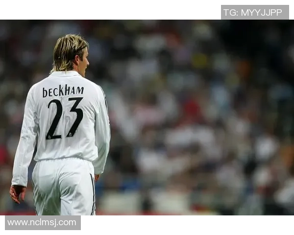 足球明星经典背影瞬间展现他们的风采与魅力 足球明星经典背影瞬间展现他们的风采与魅力