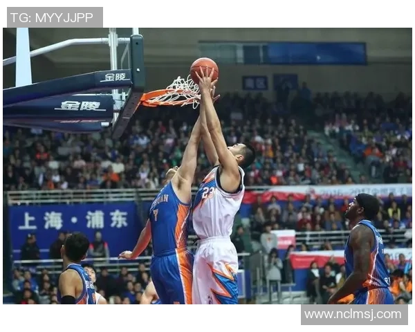 重庆篮球队强势领跑城市联赛积分榜以50分稳居第一